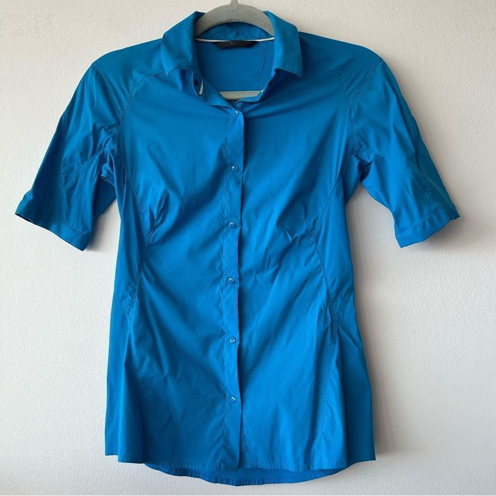 Arc’teryx Fernie Short Sleeve Shirt in blue